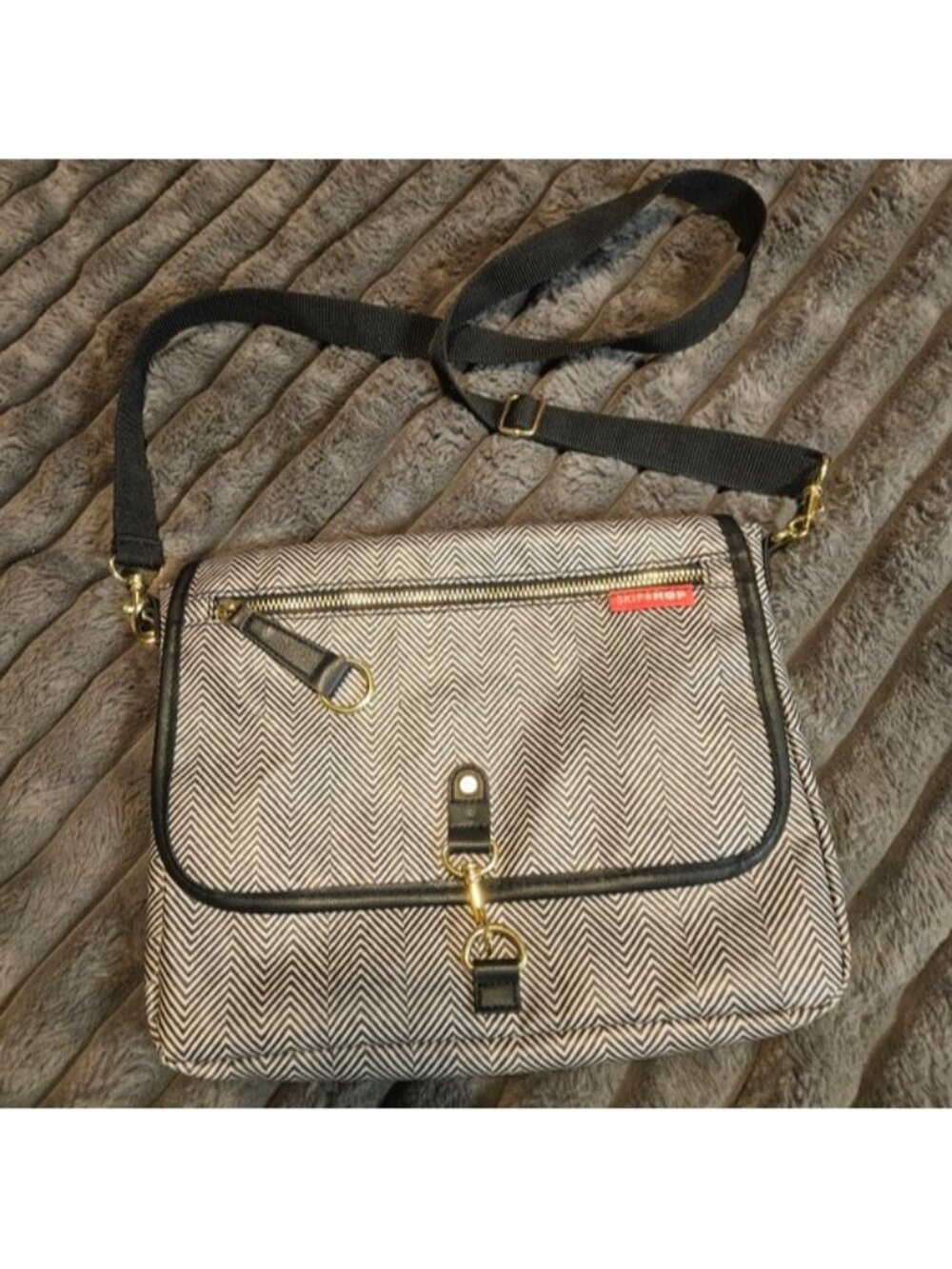 Skip Hop Black and White Chevron Crossbody Bag